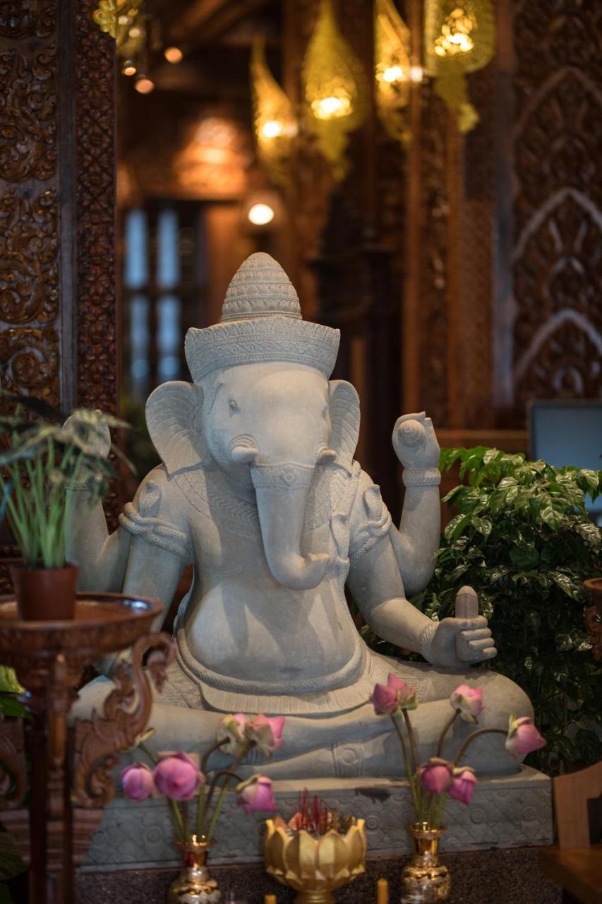 Okay Palace Hotel Phnom-Penh Buitenkant foto