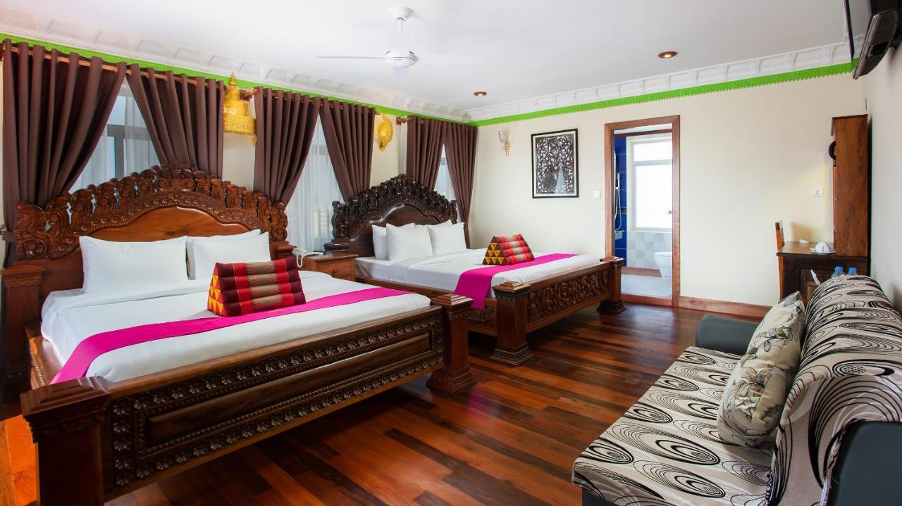 Okay Palace Hotel Phnom-Penh Buitenkant foto