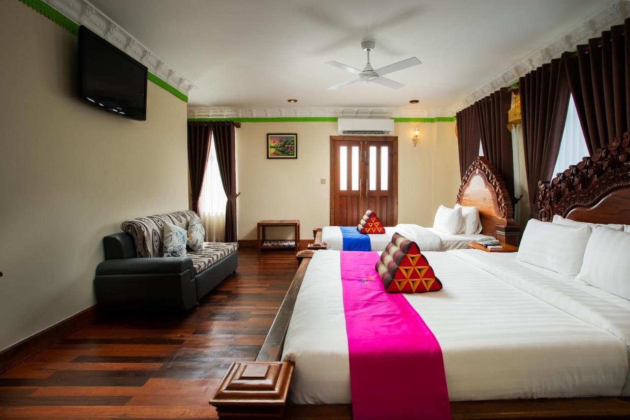 Okay Palace Hotel Phnom-Penh Buitenkant foto