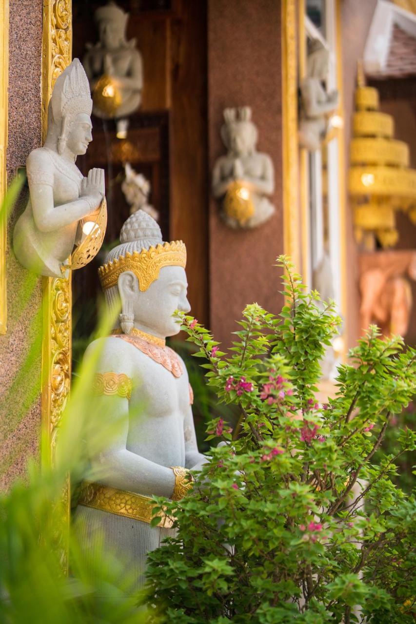 Okay Palace Hotel Phnom-Penh Buitenkant foto