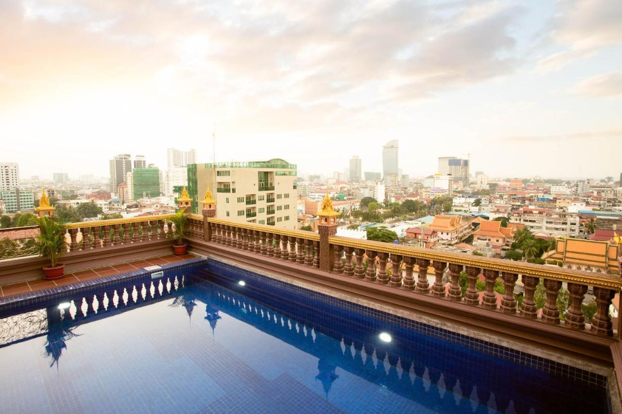 Okay Palace Hotel Phnom-Penh Buitenkant foto